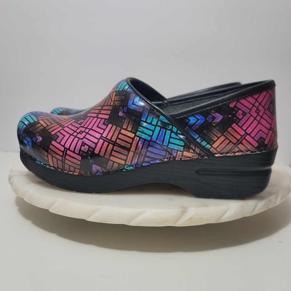 Dansko Clog Shoes Multi-Color Women's Size US 8.5-9  EUR 39